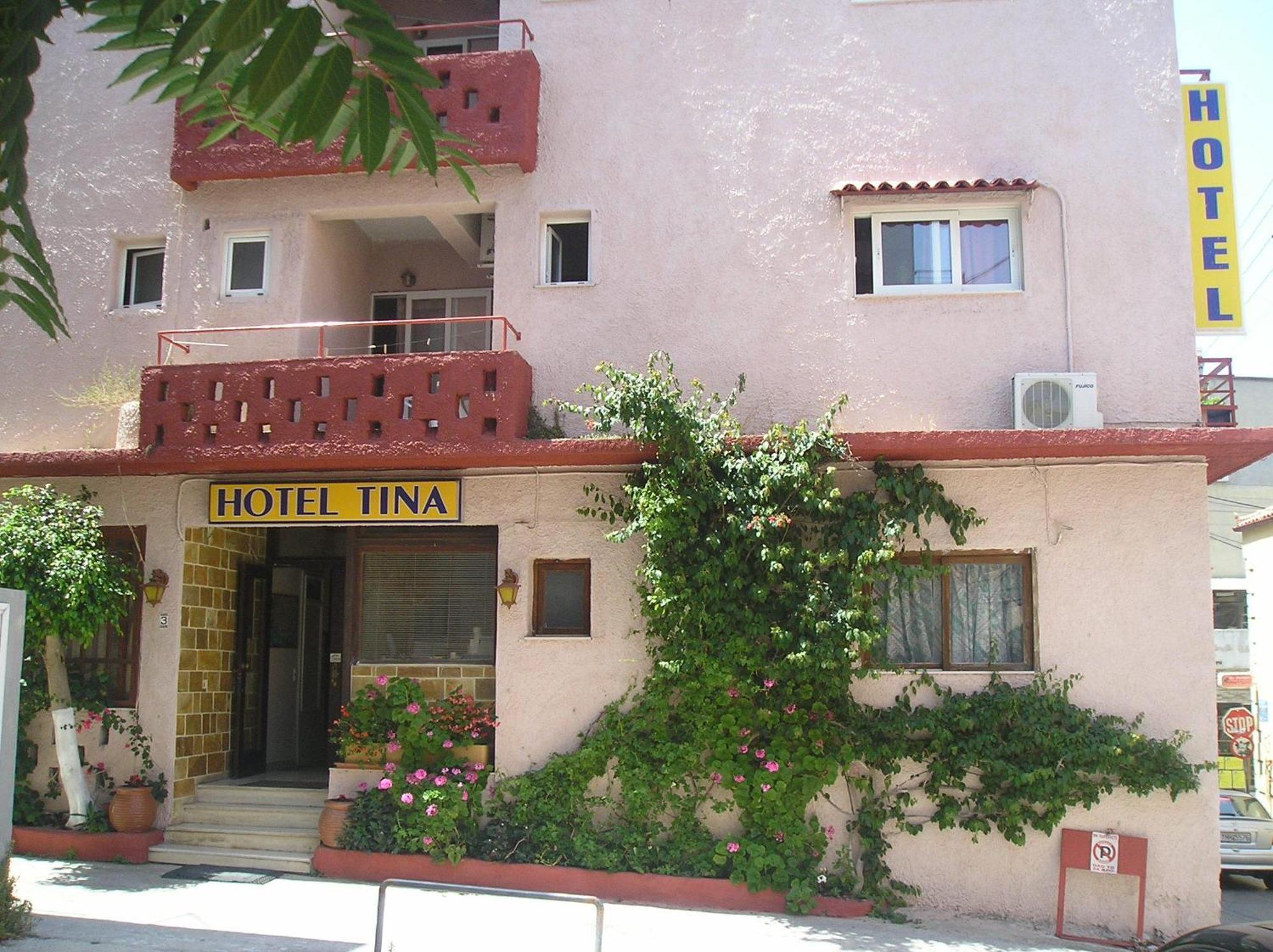 Hotell Tina *