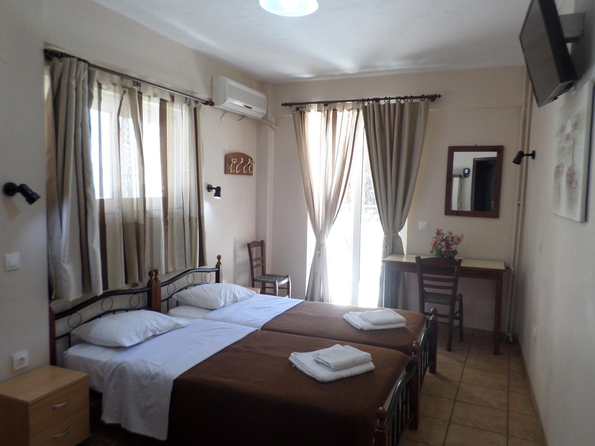 Tina Hotell Chania (Crete)